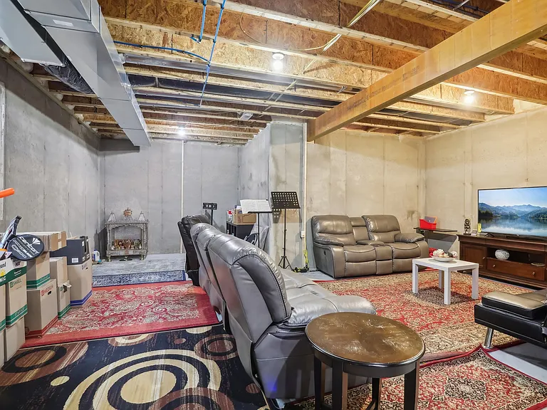 9924 Peach Leaf Ln — Photo 36