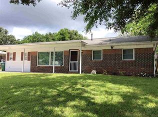 3234 West Ave, Gulf Breeze, FL 32563