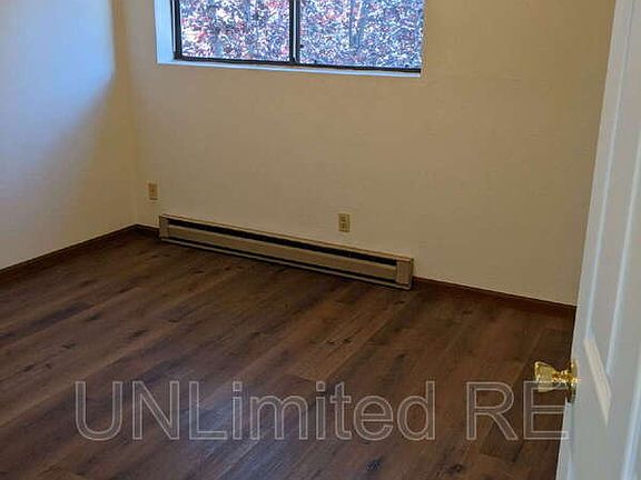5th image of 321 N Park St #B