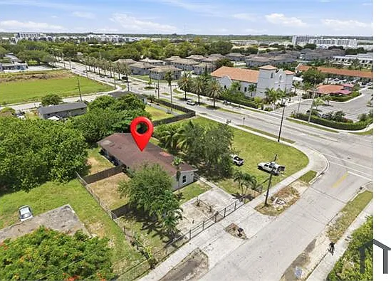 3 bed, 1300 sqft, $2,300 — Photo 2