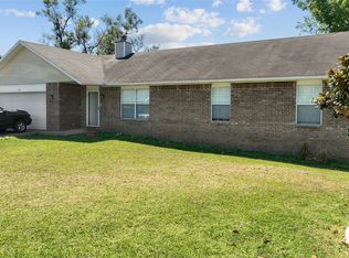 1314 W Cottonwood St, Rogers, AR 72758