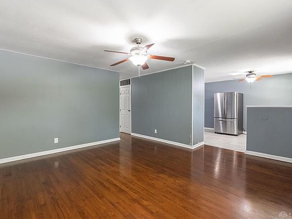 4th image of 516 Carolyn Dr