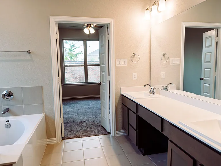 27015 Bel Air Point Ln — Photo 13