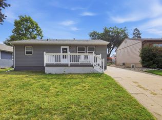 704 S Holt Ave, Sioux Falls, SD 57103
