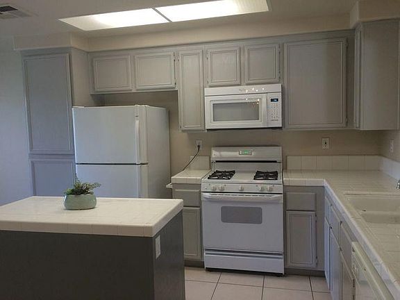 4th image of 79315 Desert Crest Dr