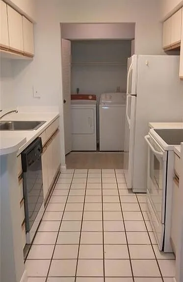 9933 Westview Dr #427 — Photo 2