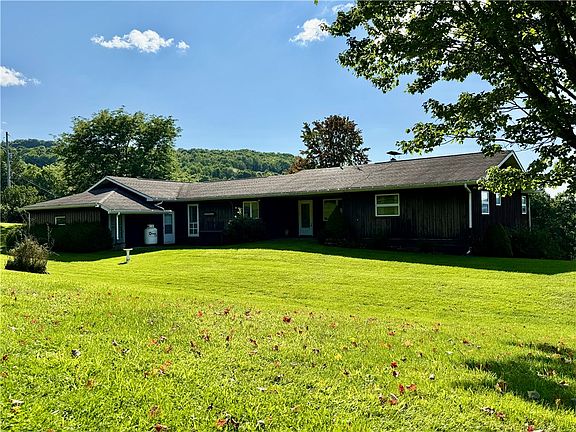 5th image of 988 Swart Hollow Rd