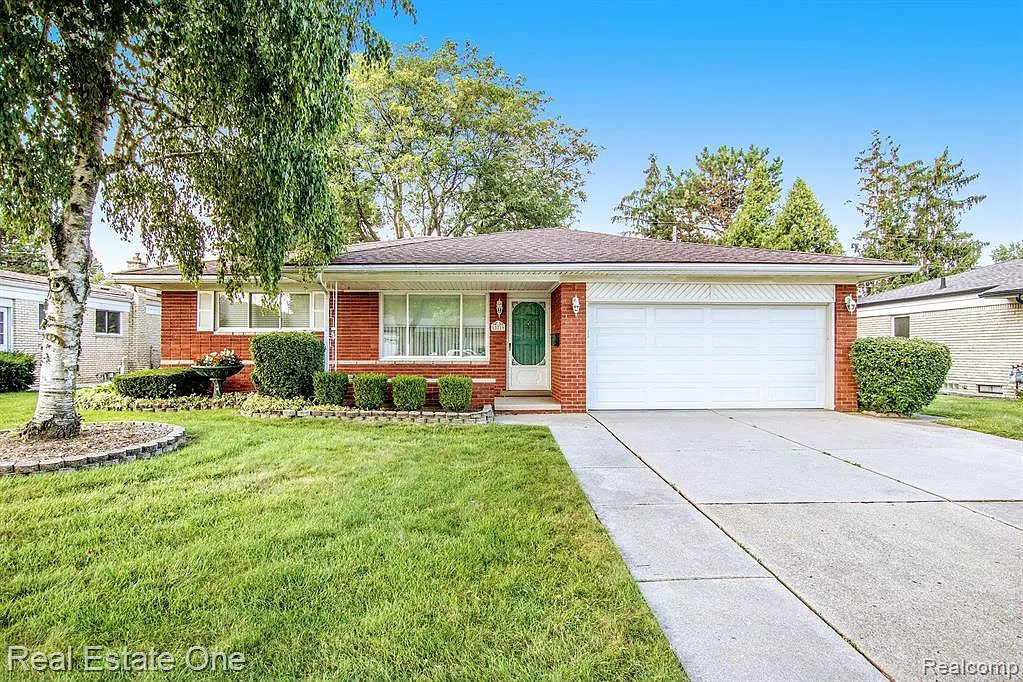 3 bed, 1514 sqft, $2,100 — Photo 1