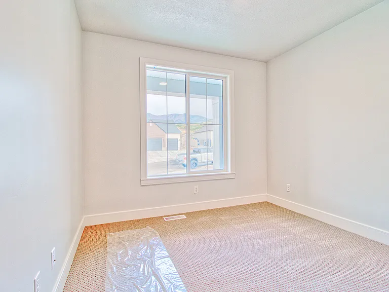 1338 S 450 E — Photo 12