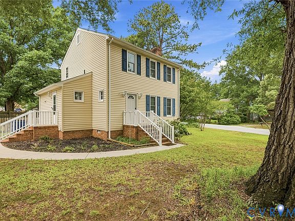 3rd image of 1306 Whitley Ct