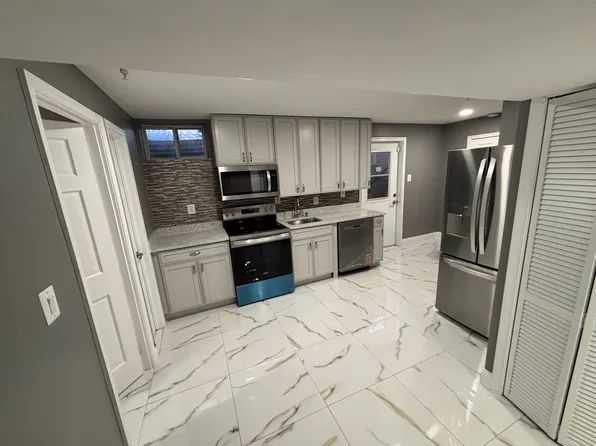 11219 Snowden Pond Rd, Laurel, MD 20708
