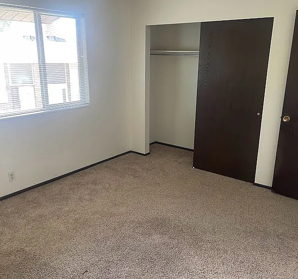 8450 S Monroe St — Photo 3