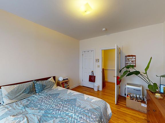 4th image of 7 Park Vale Ave #2