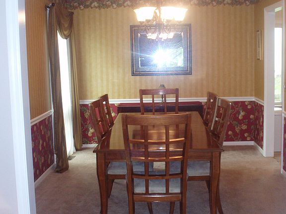 2nd image of 3617 Lookingglass Dr