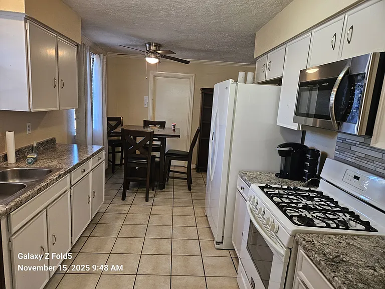 6703 Moss Oaks Dr — Photo 3