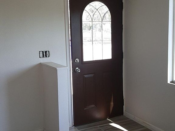 5th image of 5952 Redwood St