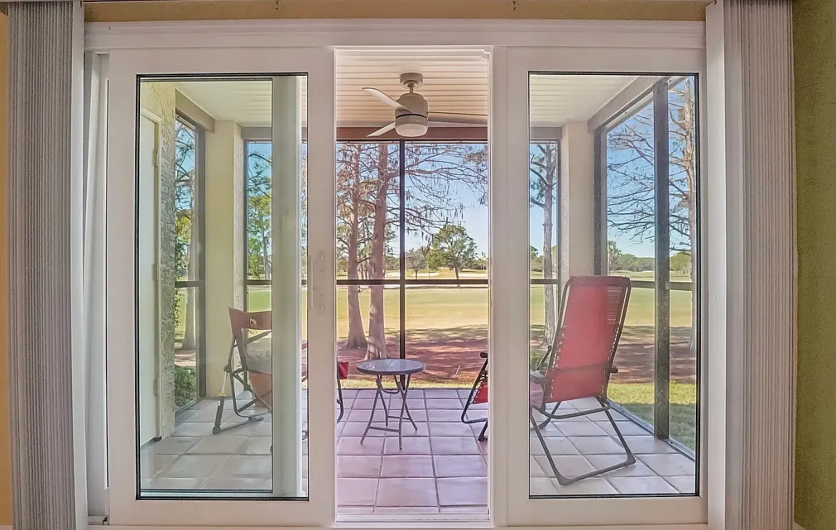2 bed, 984 sqft, $2,200 — Photo 4
