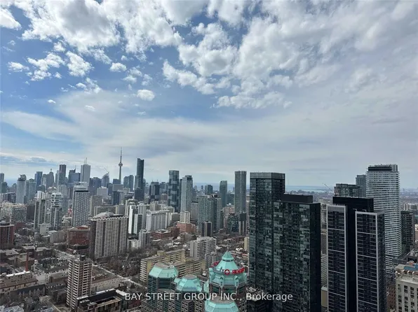 395 Bloor St E, Toronto, ON