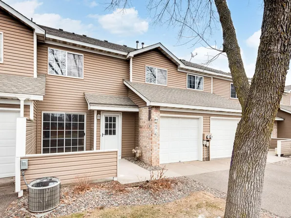 9910 Fillmore St NE, Blaine, MN 55434