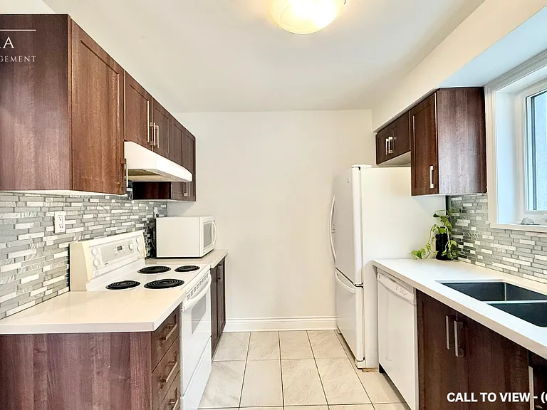 844 Danforth Rd #1 — Photo 2