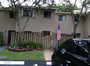 5166 S University Dr, Fort Lauderdale, FL 33328