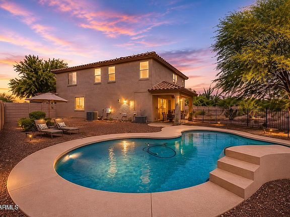 3rd image of 5011 S CARLYLE Drive