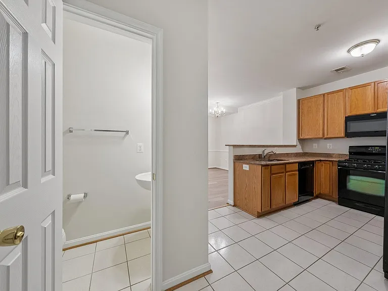 15503 John Diskin Cir #32 — Photo 13
