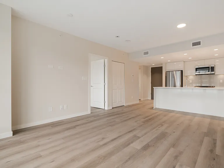 1182 Westwood St — Photo 52