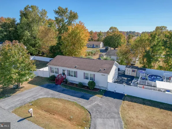 18376 Pin Oak St, Ellendale, DE 19941