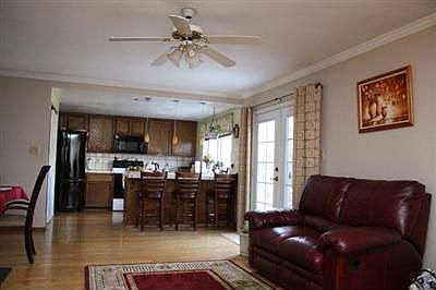 3rd image of 8325 Olivine Ave