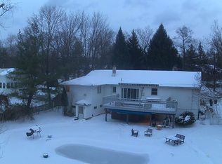 67 Passaic Ave, Roseland, NJ 07068