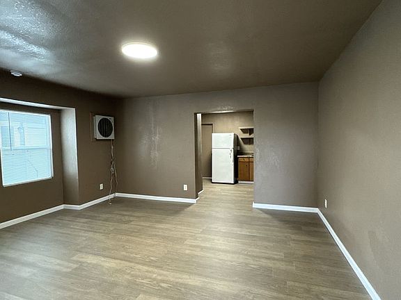 2nd image of 435 435 1/2 Reddington Ave #435B