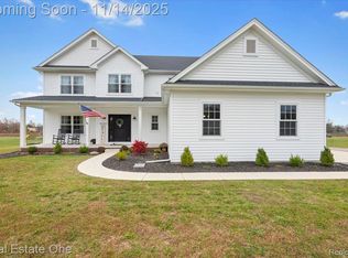 37141 Felt Rd, New Boston, MI 48164