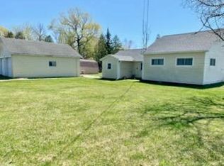 800 Holiday Inn Rd, Hubbard Lake, MI 49747