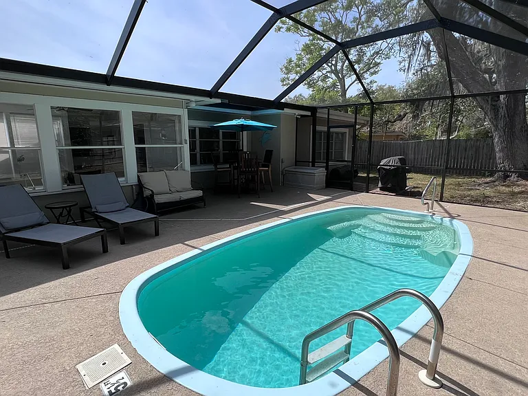 205 Driftwood Dr W — Photo 15