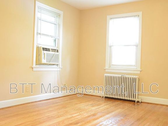 2nd image of 8210 Greenwood Ave APT 4