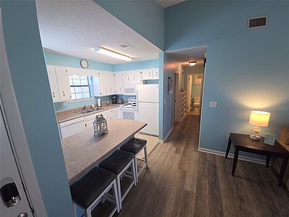 4th image of 644 16th St