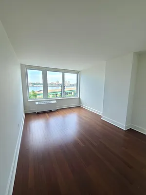 Rented by BLU Real Estate | media 16