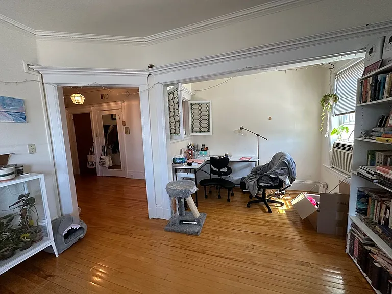 1277 Commonwealth Ave — Photo 2