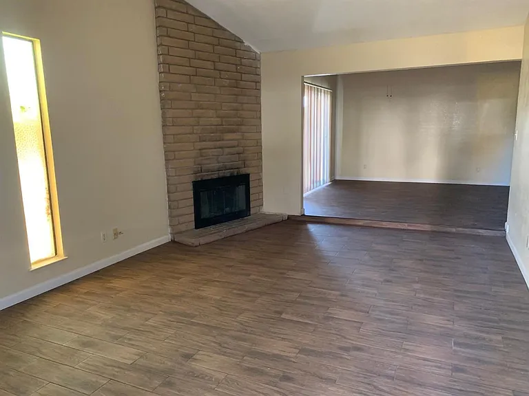 5844 Palm Ave — Photo 1