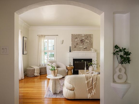 Formal entryway toward living room