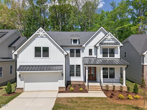 2710 Pathway Dr, Chapel Hill, NC 27516