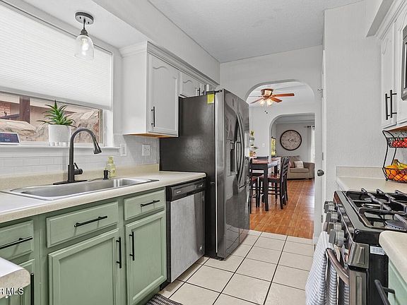 2nd image of 12461 Tierra Cipres Dr