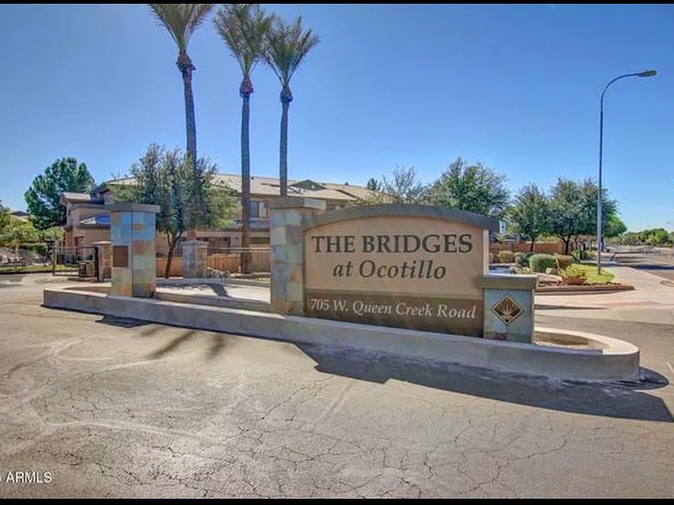 705 W Queen Creek Rd #2116