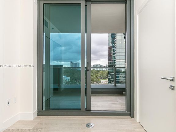 5th image of 1451 Brickell Ave #9