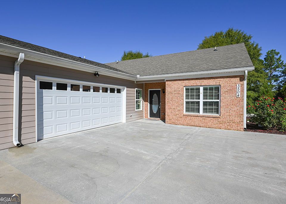 1st image of 3504 Commonwealth Cir