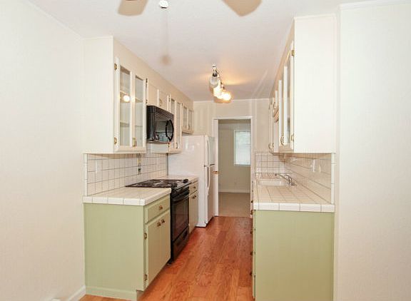 4th image of 1432 Glenpine Dr