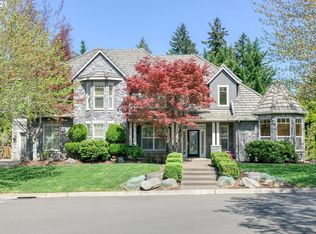 3931 Bass Ln, Lake Oswego, OR 97034