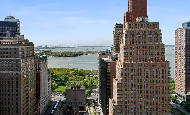 Rented by Compass | media 19