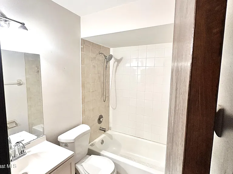 931 Commerce Rd SE — Photo 15